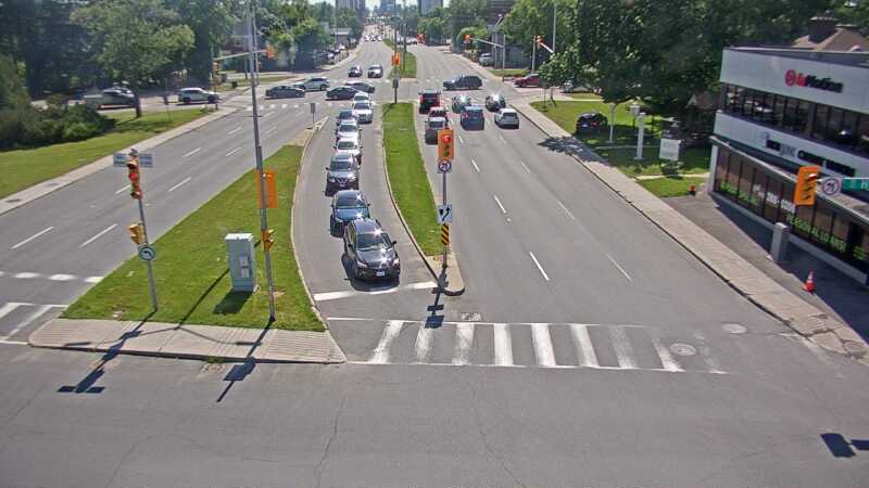 Traffic camera image at 2025-06-30 19:45:23