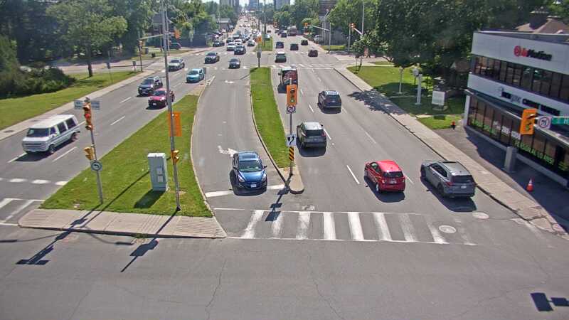 Traffic camera image at 2025-06-30 20:10:11