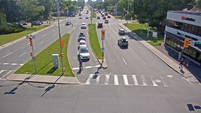 Traffic camera image at 2025-06-30 20:15:10