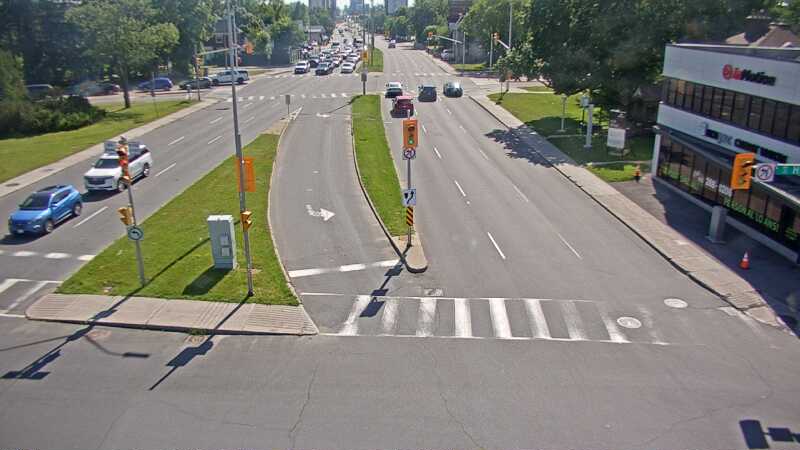 Traffic camera image at 2025-06-30 20:25:08