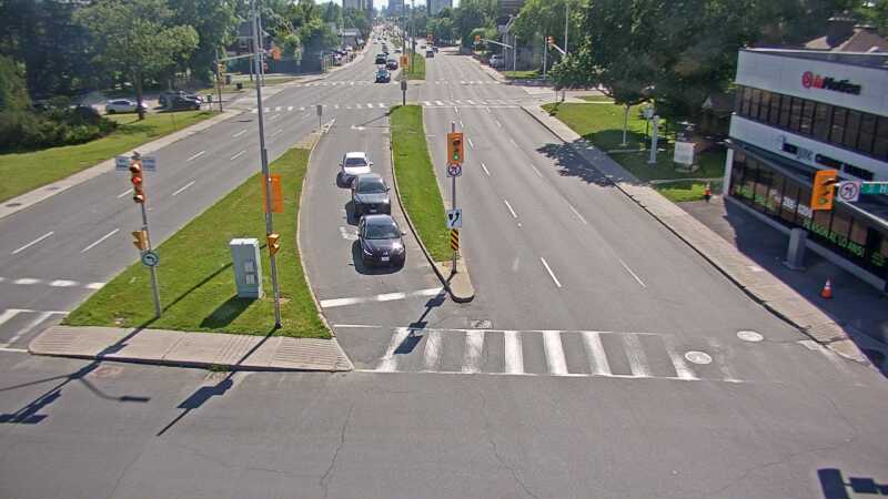 Traffic camera image at 2025-06-30 20:30:27