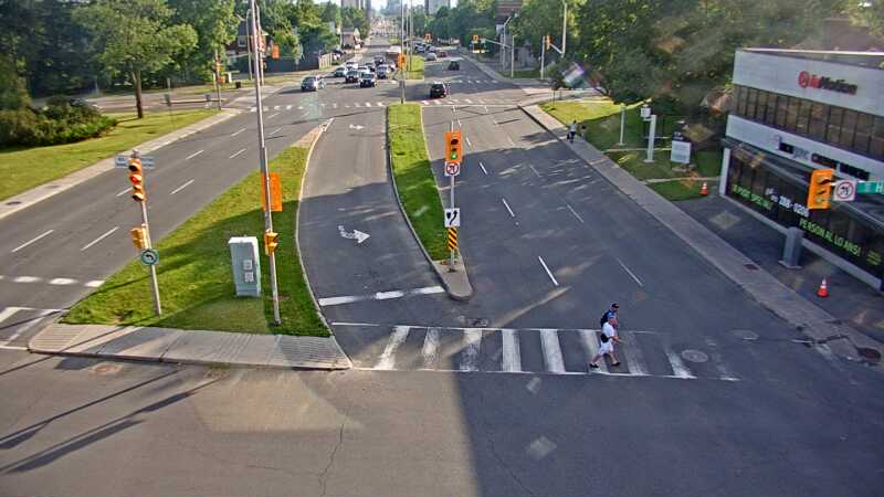 Traffic camera image at 2025-06-30 22:45:22