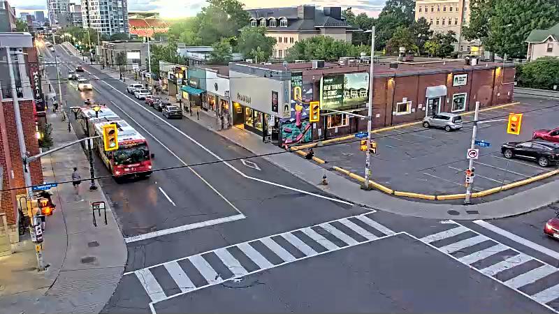 Traffic camera image at 2025-08-25 00:00:54