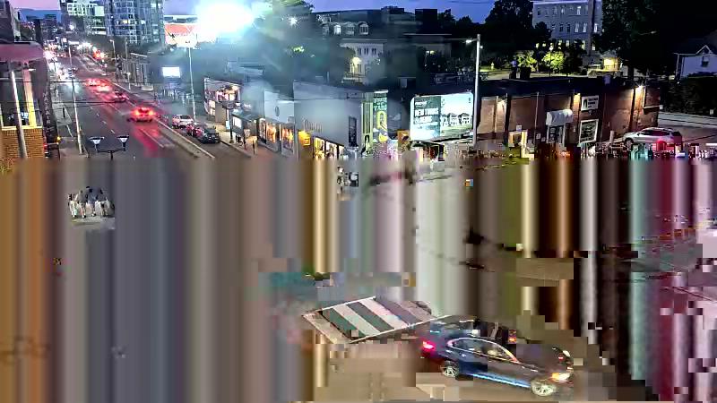 Traffic camera image at 2025-08-25 00:25:52