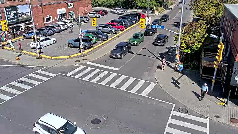 Traffic camera image at 2025-09-14 18:01:15