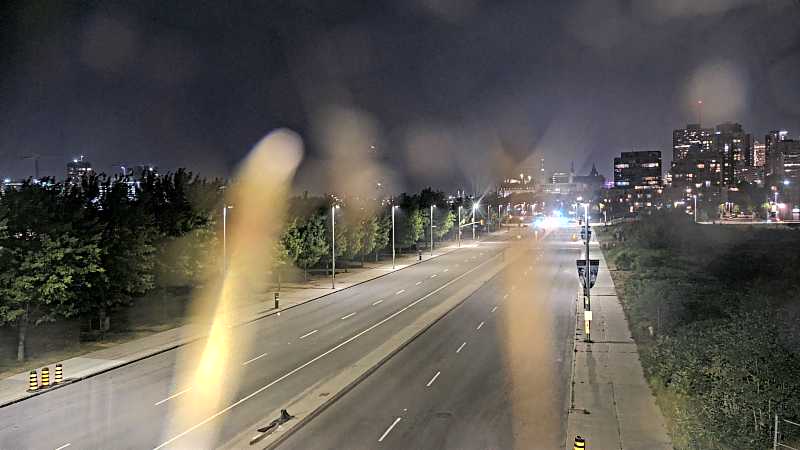 Traffic camera image at 2025-08-04 01:50:49