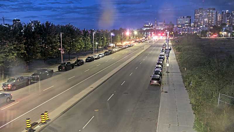 Traffic camera image at 2025-08-25 00:30:56