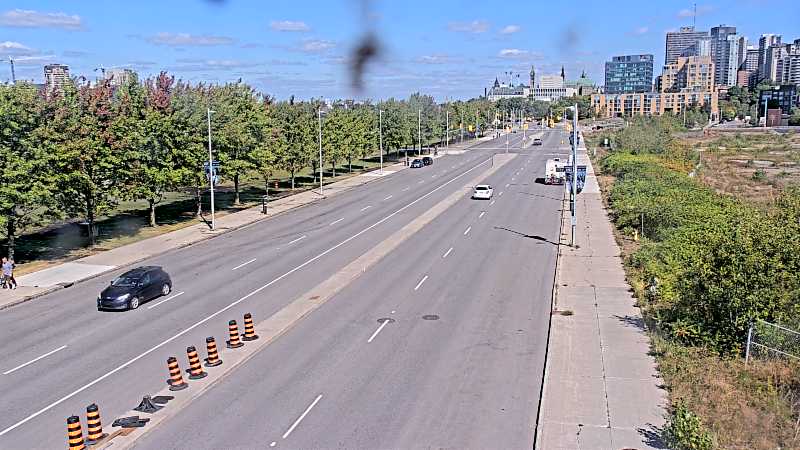 Traffic camera image at 2025-09-14 17:46:01