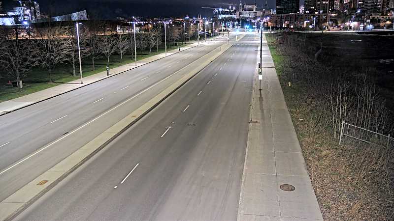 Traffic camera image at 2025-05-09 05:36:15