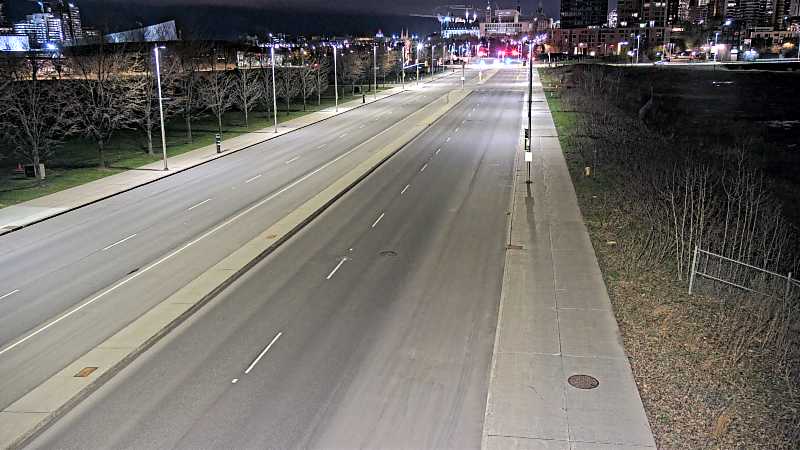 Traffic camera image at 2025-05-09 06:00:40