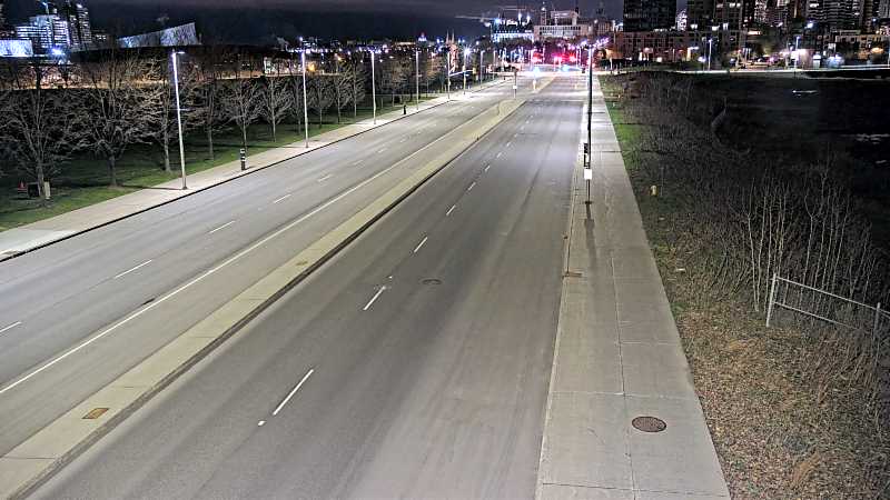 Traffic camera image at 2025-05-09 06:20:44