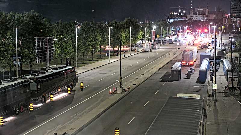Traffic camera image at 2025-07-12 04:00:41