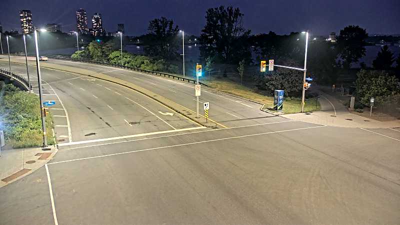 Traffic camera image at 2025-07-31 01:15:55