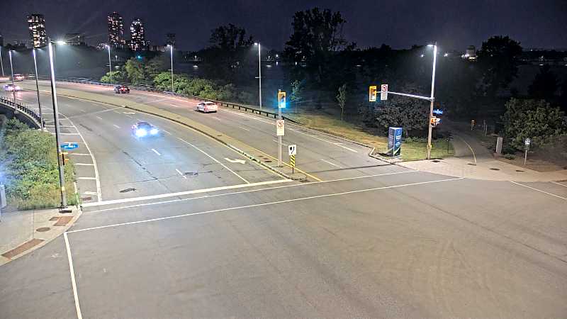 Traffic camera image at 2025-07-31 01:25:52