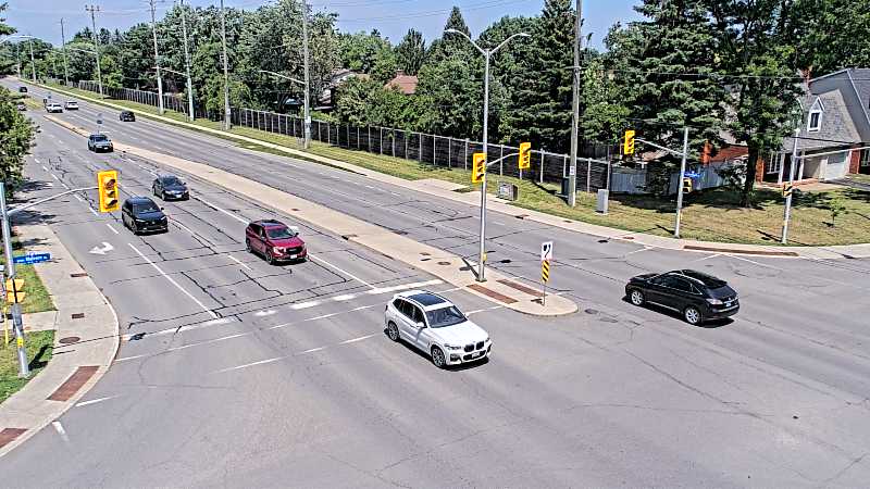 Traffic camera image at 2025-06-30 17:06:02