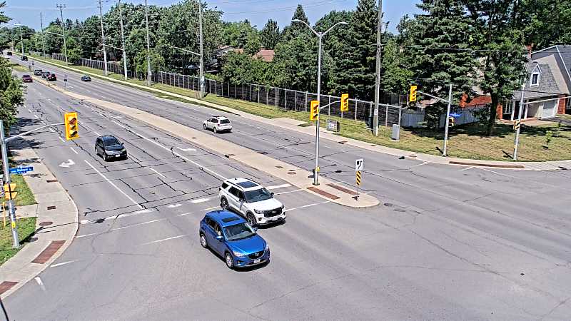 Traffic camera image at 2025-06-30 17:26:12