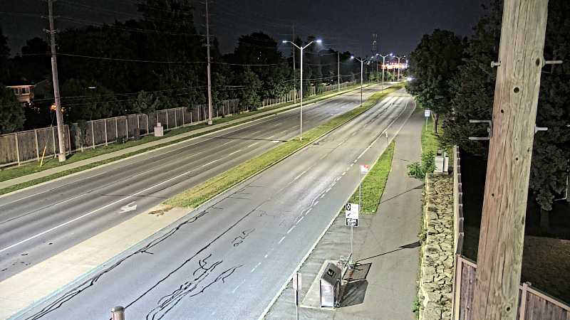 Traffic camera image at 2025-07-06 02:25:52