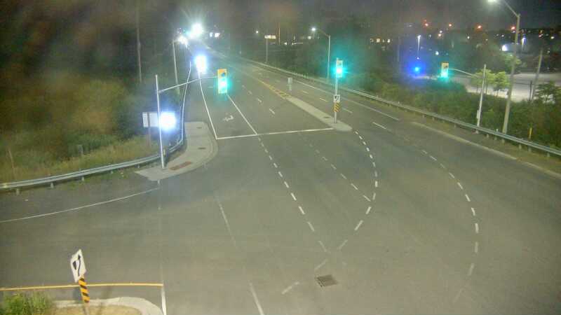 Traffic camera image at 2025-08-04 01:15:43