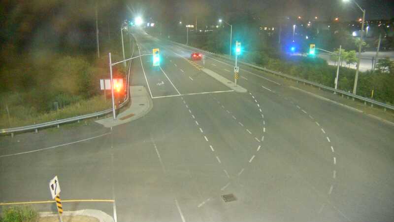 Traffic camera image at 2025-08-04 01:40:50