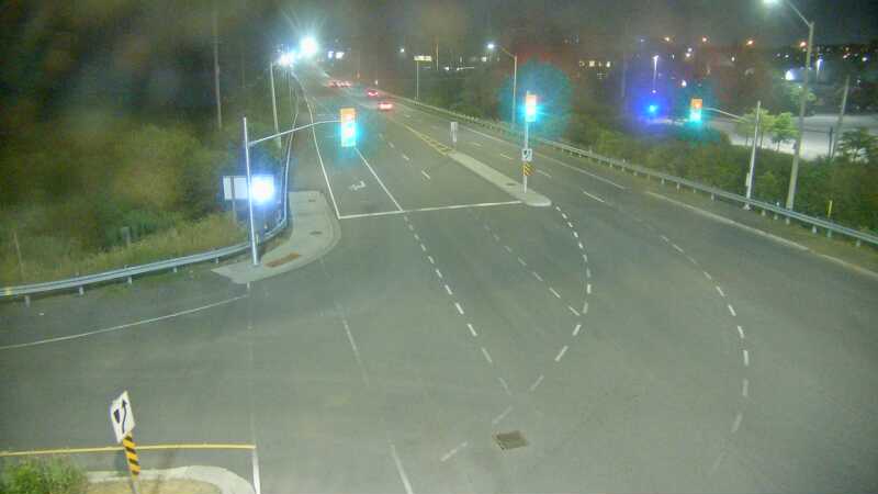 Traffic camera image at 2025-08-04 02:00:44