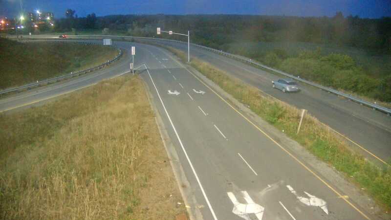 Traffic camera image at 2025-08-25 00:25:53