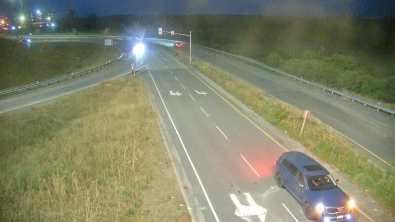 Traffic camera image at 2025-08-25 00:35:52