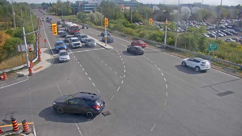 Traffic camera image at 2025-09-17 19:40:48