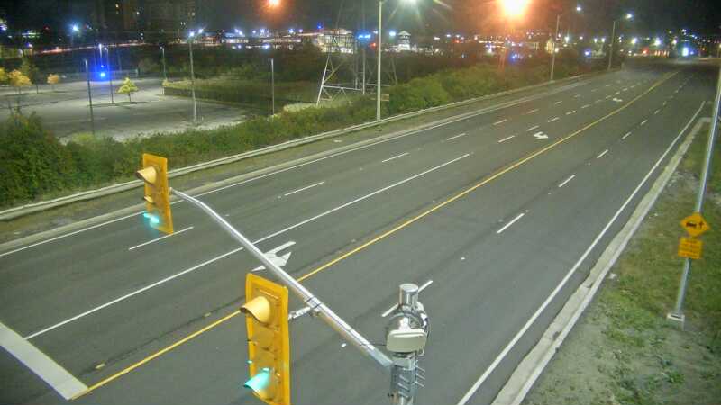 Traffic camera image at 2024-10-16 07:03:53