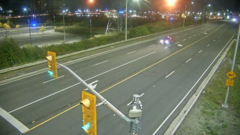 Traffic camera image at 2024-10-16 07:15:49