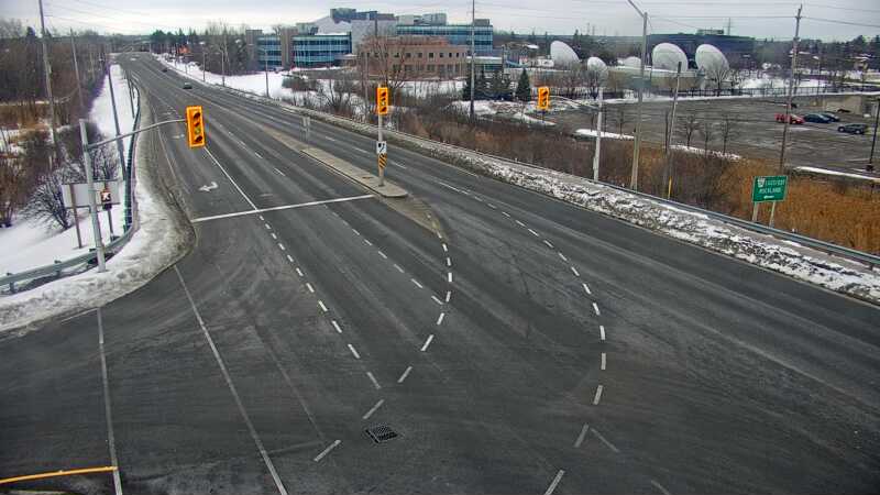 Traffic camera image at 2025-03-09 13:30:37