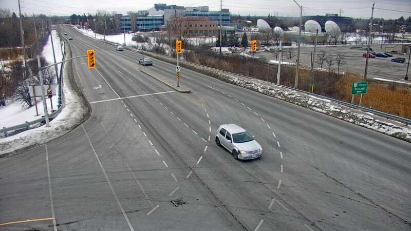 Traffic camera image at 2025-03-09 15:05:43