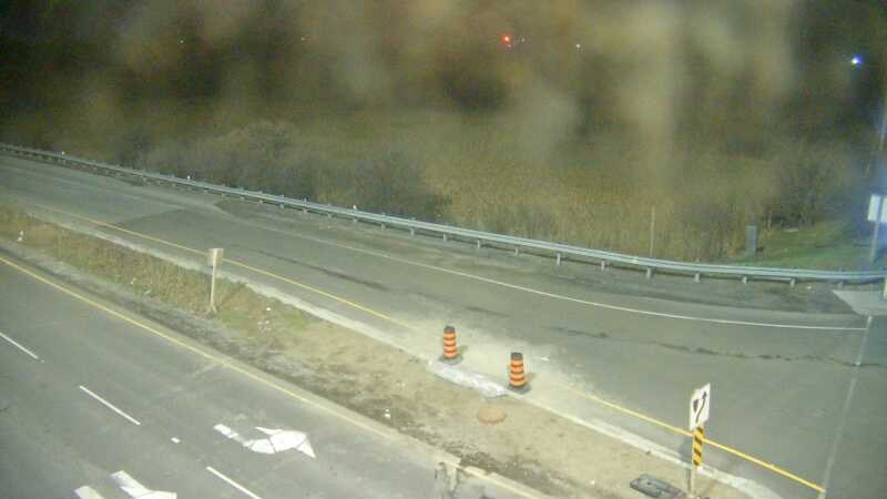 Traffic camera image at 2025-04-25 08:20:40
