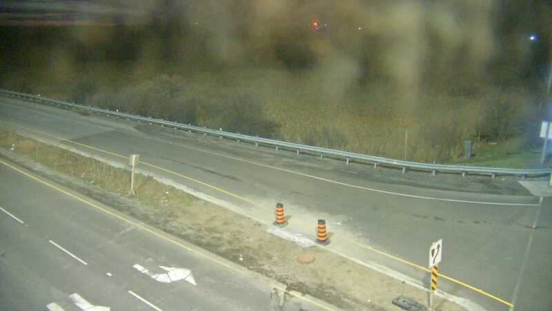 Traffic camera image at 2025-04-25 09:05:44