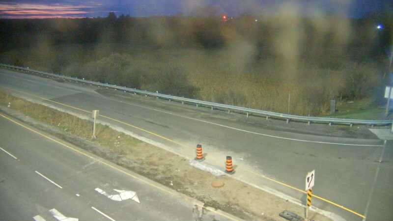 Traffic camera image at 2025-04-25 09:20:43