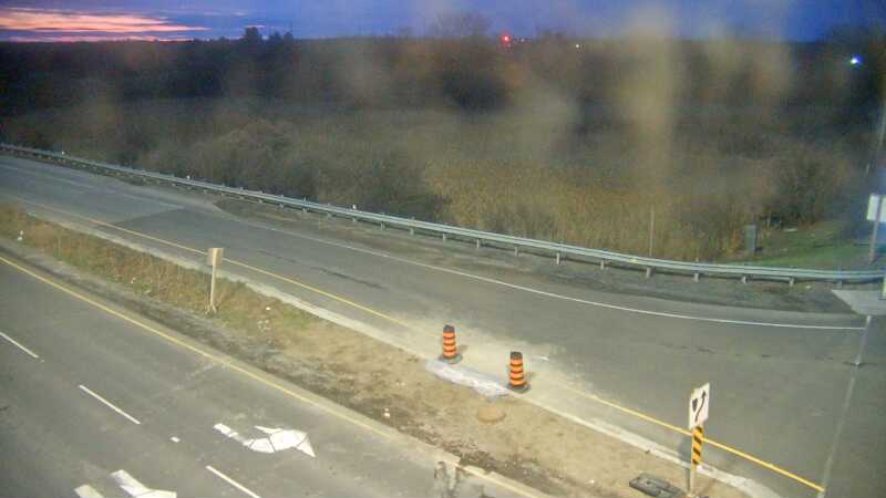 Traffic camera image at 2025-04-25 09:25:36