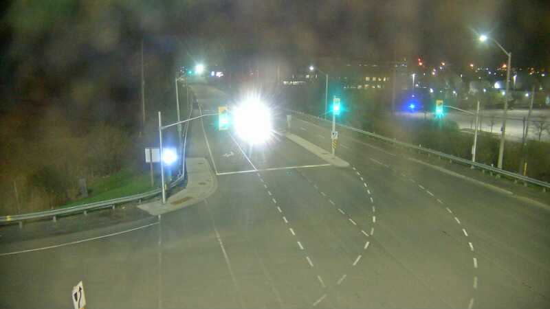 Traffic camera image at 2025-05-09 07:36:22