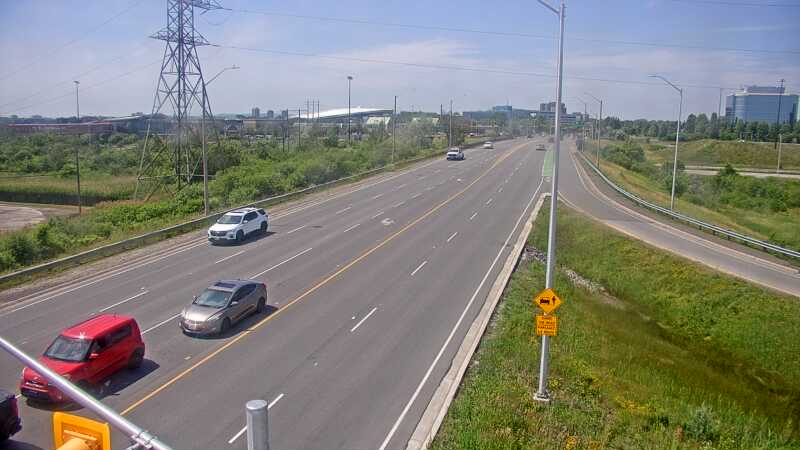 Traffic camera image at 2025-06-30 18:37:34