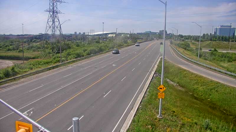 Traffic camera image at 2025-06-30 19:06:04