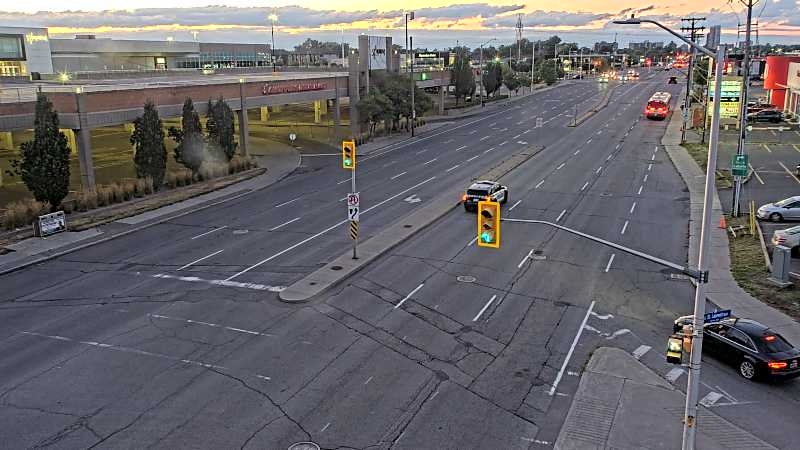 Traffic camera image at 2025-08-25 00:05:58