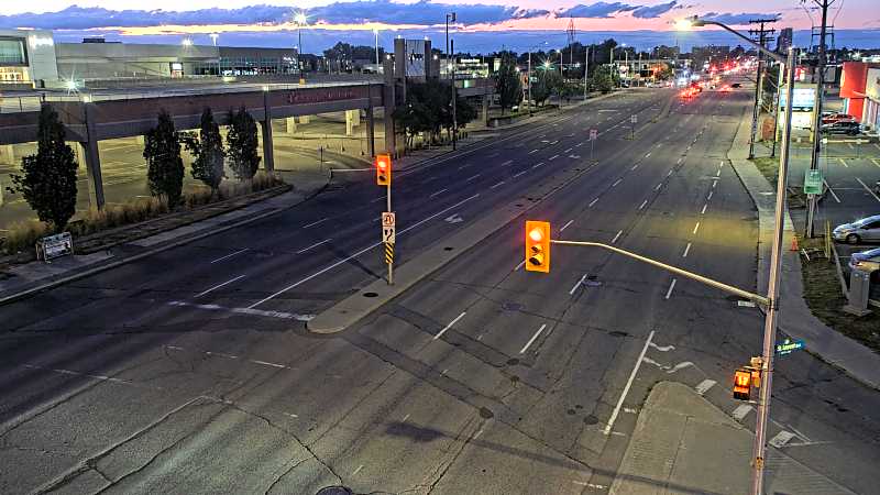Traffic camera image at 2025-08-25 00:20:46