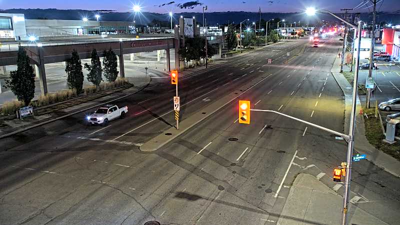 Traffic camera image at 2025-08-25 00:40:52