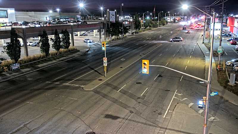 Traffic camera image at 2025-09-17 00:05:53