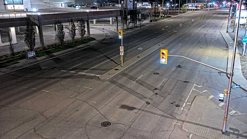 Traffic camera image at 2025-05-09 05:50:46