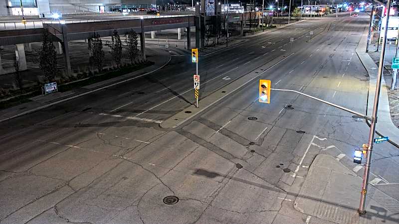 Traffic camera image at 2025-05-09 06:15:42