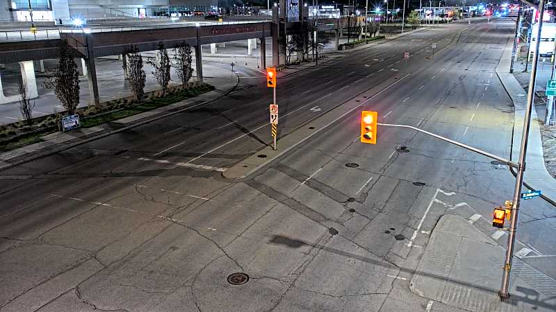 Traffic camera image at 2025-05-09 06:30:42