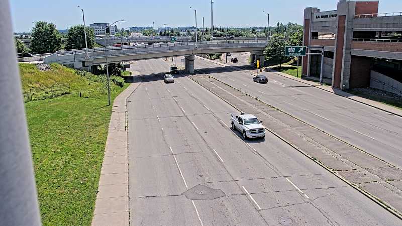 Traffic camera image at 2025-06-30 17:16:13