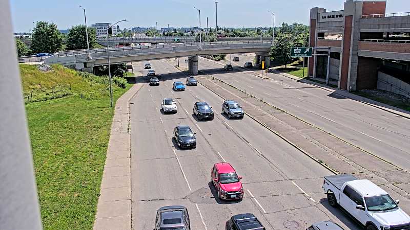 Traffic camera image at 2025-06-30 17:50:56