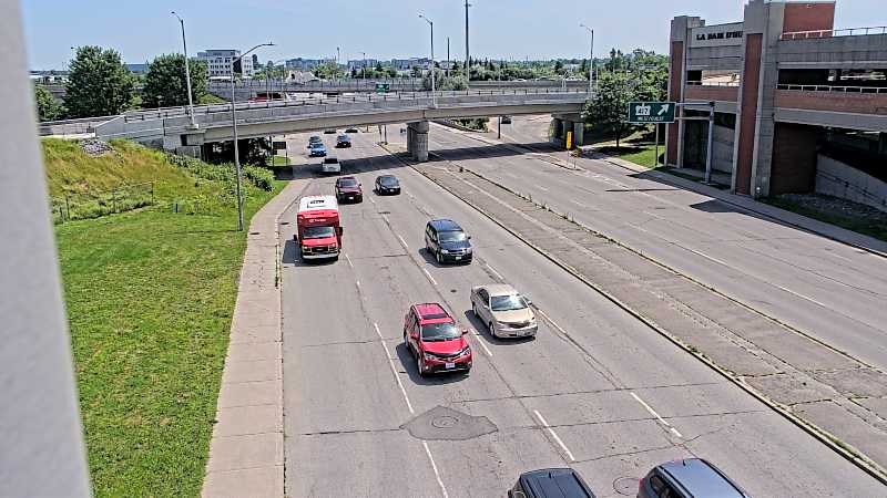 Traffic camera image at 2025-06-30 18:10:58