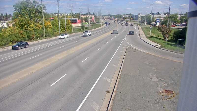 Traffic camera image at 2025-09-14 17:30:52