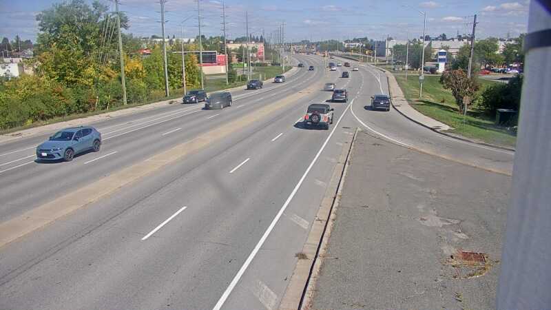 Traffic camera image at 2025-09-14 17:40:52
